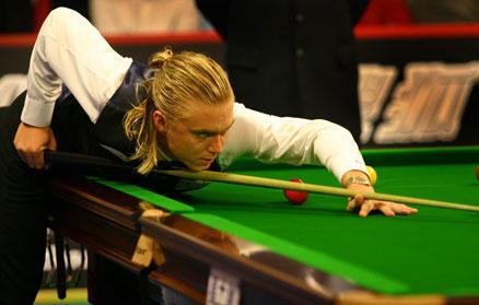 亨利：皇马半年就想换掉阿隆索太荒诞了，在那只会执教还不够