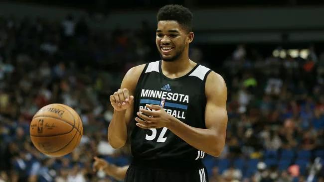 汉堡vs云达不莱梅：法比奥-维埃拉、洛孔加首发，菅原由势、施密德出战